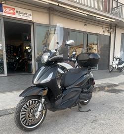 Piaggio Beverly 300 i.e. police