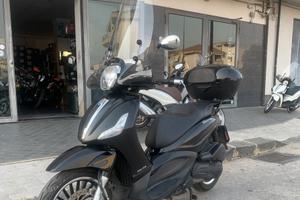 Piaggio Beverly 300 i.e. police