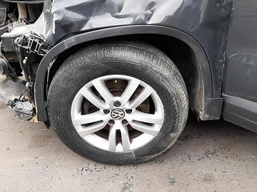 FUSELLO RUOTA ANT. SX. VOLKSWAGEN TIGUAN «I» (2011