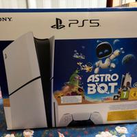 Sony PS5 con GTA 5 FC 25 + joystick Pari al nuovo