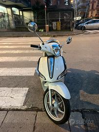 Liberty 50 bianco