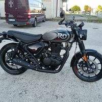 Royal Enfield HNTR 350 spedizione in tutta Italia