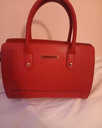 Borsa rossa Valentino