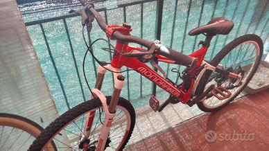 Bici MTB biammortizzata 