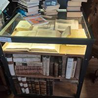 Cubi con piano vetro ed illuminazione led