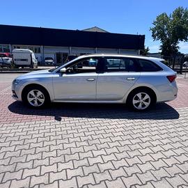 SKODA Octavia 2.0 TDI EVO SCR 150cv DSG WAGON EX