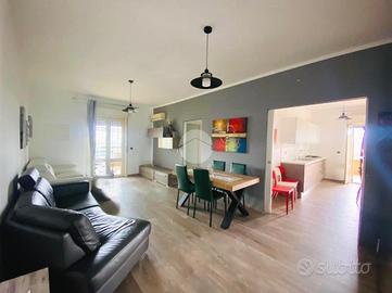 4 LOCALI A ISOLA DELLE FEMMINE