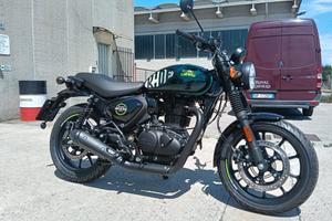 Royal Enfield HNTR 350 Promo sped in tutta ITA