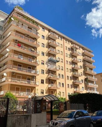 4 LOCALI A PALERMO
