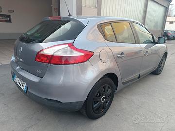 Renault Megane 1.5 diesel garanzia