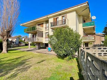 2 LOCALI A TERRACINA