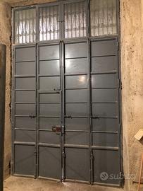 Portone Garage Acciaio 4 Ante Con Lucernario