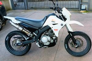 moto Yamaha XT 125X