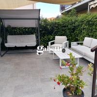 Porzione di villetta con accesso al mare VC/91