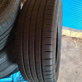 215 55 18 estive goodyear