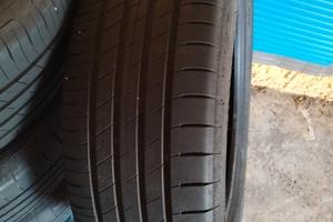 215 55 18 estive goodyear