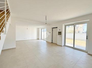 PORZIONE DI BIFAMILIARE A ANZIO