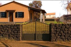 PRONTO PER COSTRUIRE Terreno con progetto approv