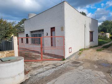 Casa indipendente con terreno a Crocci