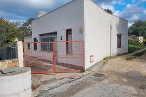 Casa indipendente con terreno a Crocci