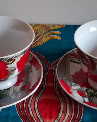 Coppia di tazze in ceramica