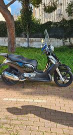 Aprilia scarabeo 300s