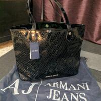 Borsa Armani