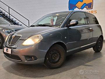 Lancia Ypsilon 3 Porte Ypsilon 1.4 8v Argento ecoc
