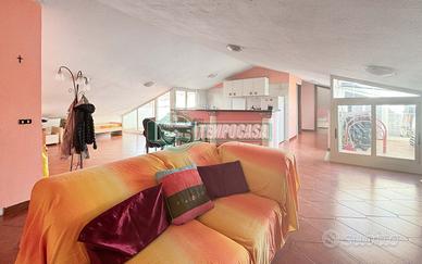 APPARTAMENTO IN ZONA CENTRALE BUONE CONDIZIONI