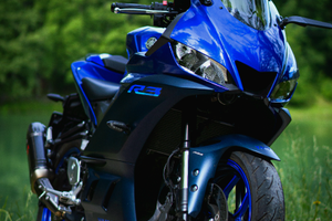Yamaha R3 2023