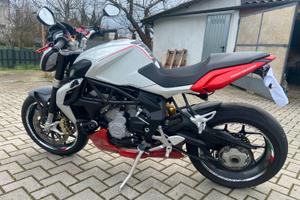 MV Agusta Brutale 800