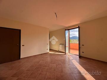 3 LOCALI A MONTECASTRILLI