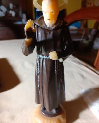 statua San pio