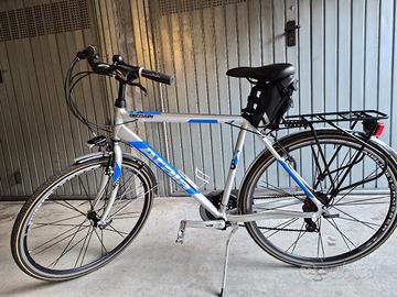 bici da trekking da 28