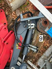 A267 - BRACCIO PER ESCAVATORE AVANT