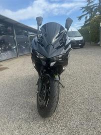 KAWASAKI Ninja 500 .