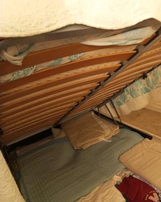 Letto con contenitore 
