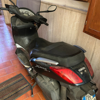 Yamaha xmax 125