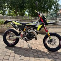 Ricambi - Fantic XM 50 (e 125) Super Motard AM6