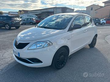 Lancia Ypsilon 1.2 69 CV 5 porte