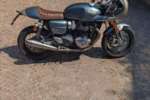 TRIUMPH Thruxton 1200 RS