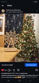 Albero di natale con Palline, luci, punta e coprib