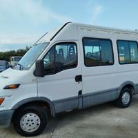 A 6900E.STUPENDO MINI BUS DA 9 POSTI PATENTA B