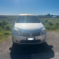 Dacia sandero 2012