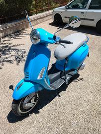 Vespa Primavera  125