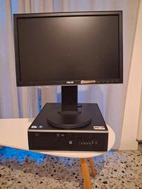 PC HP più Monitor più Cavi 