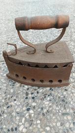 ferro da stiro antico