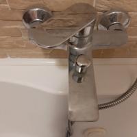 Rubinetto vasca newform