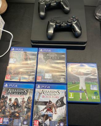 PS4 Slim con giochi
