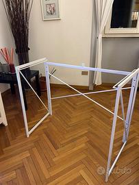 Scrivania pieghevole bianca effetto legno
